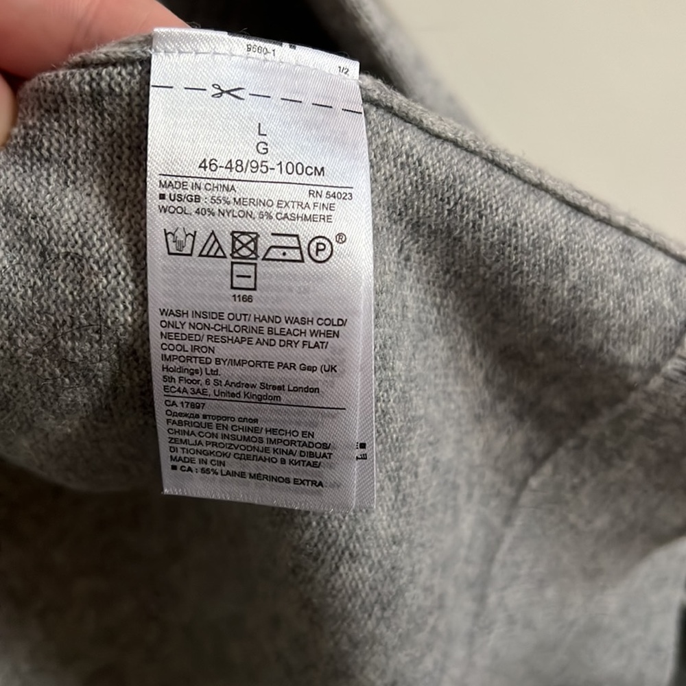 Banana republic gray cardigan - Picture 2 of 3